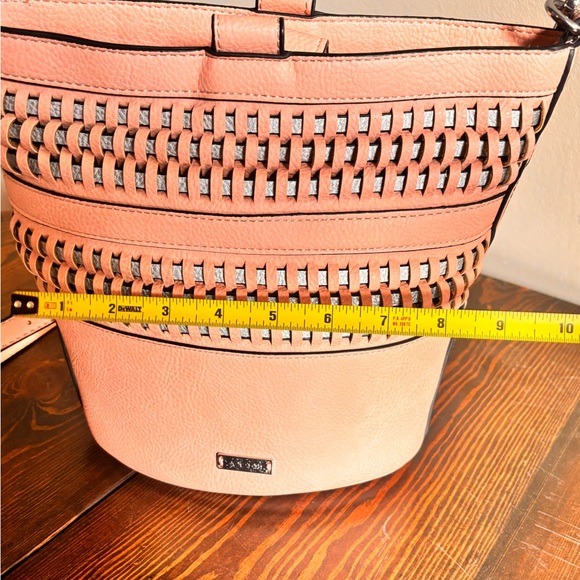 Joe’s Jeans Pink Woven Bucket Bag Crossbody EUC - Picture 12 of 14